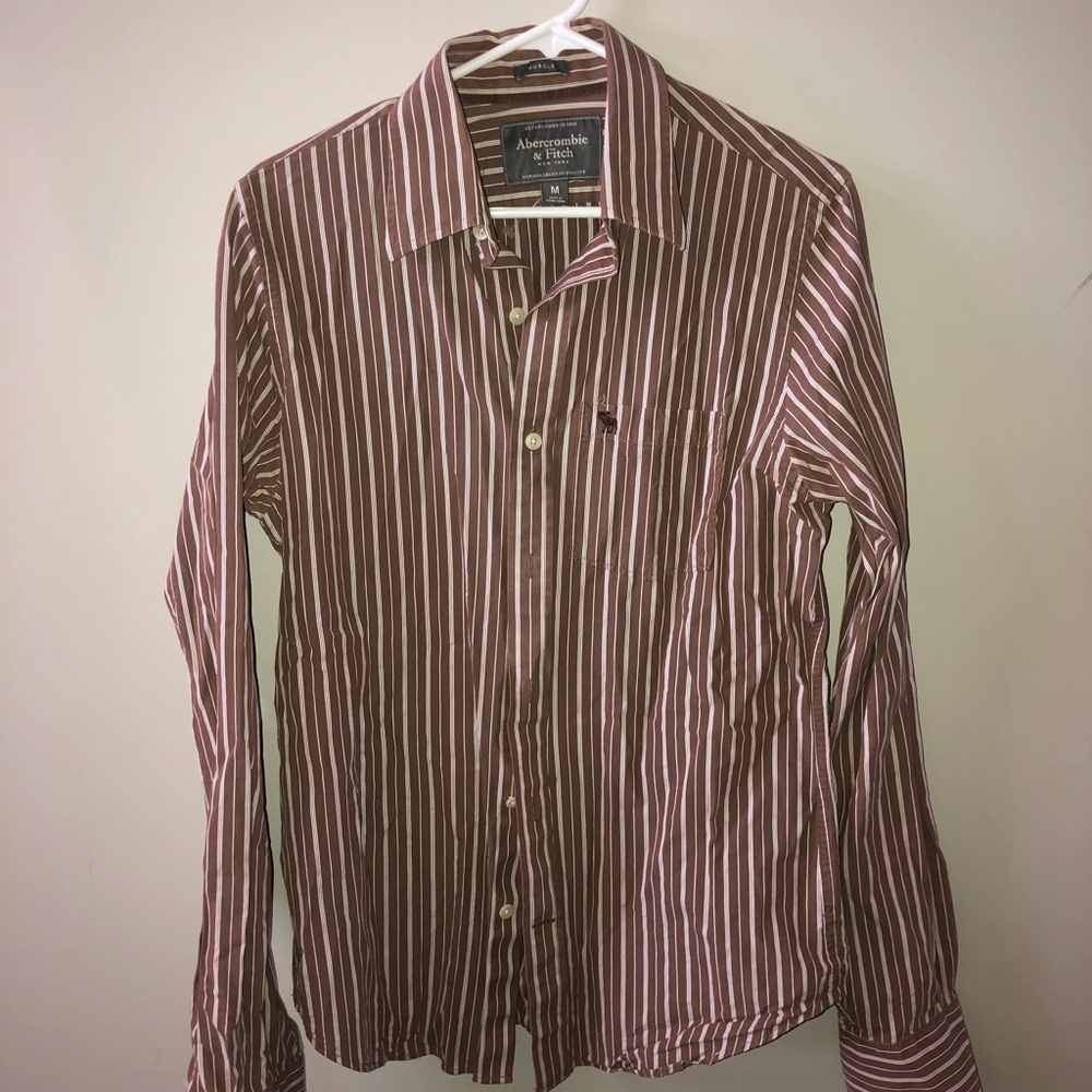 Abercrombie and Fitch men’s Muscle button down. M.